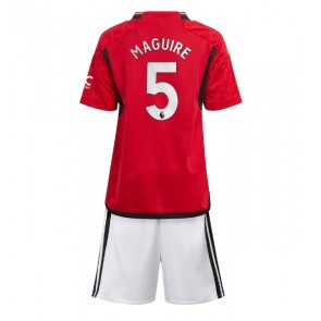 Manchester United Harry Maguire #5 Hjemmebanesæt Børn 2023-24 Kort ærmer (+ korte bukser)